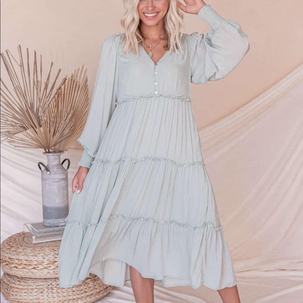 Llacie sage green dress